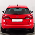 opel-astra-sport-tourer-5