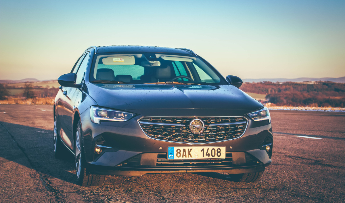 opel-insignia-sports-tourer-2021-4