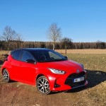 toyota-yaris-12