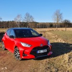 toyota-yaris-13