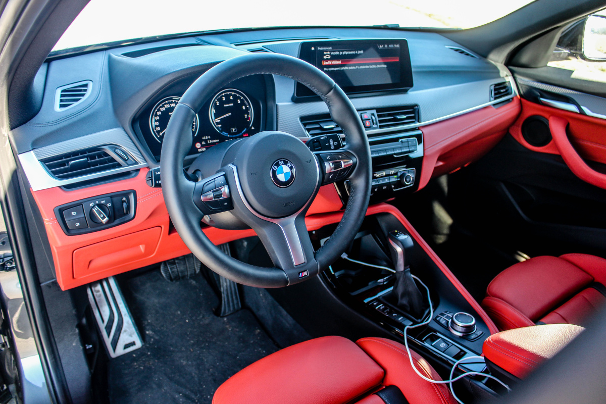 bmw-x2-2020-21
