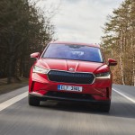 enyaq_iv_velvet_red_07
