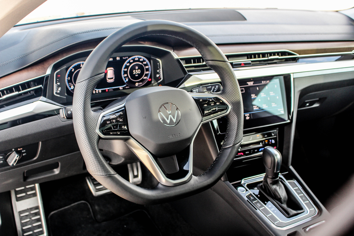 volkswagen-arteon-shooting-brake-23