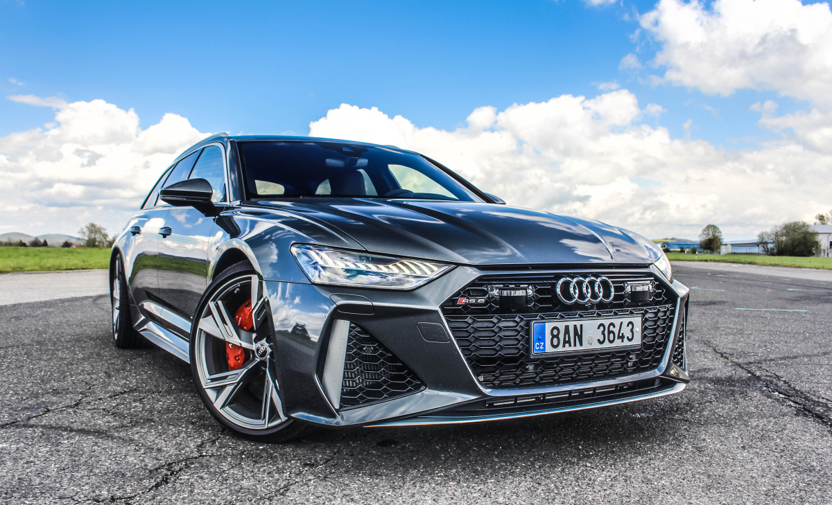 audi-rs6-avant-2021-4