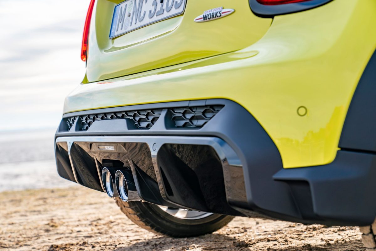 mini-jcw-2021-lci-14