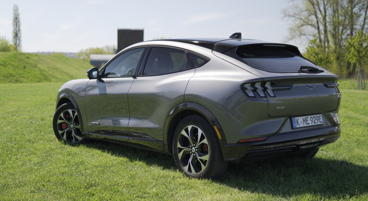 mustang-mach-e-5