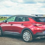 opel-grandland-x-hybrid4-19