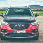 opel-grandland-x-hybrid4-2