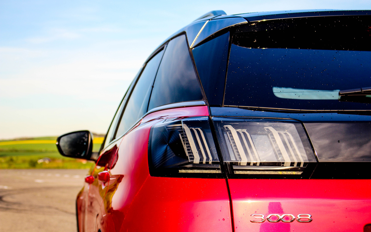 peugeot-3008-2021-24