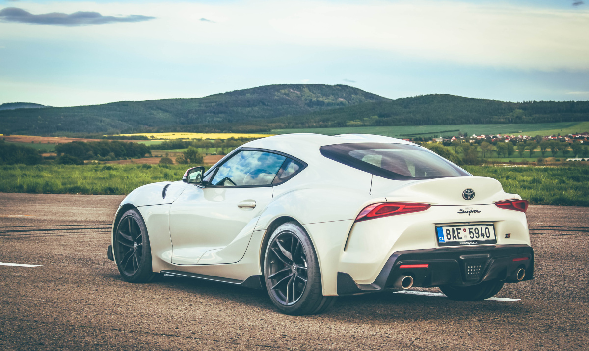 toyota-gr-supra-12