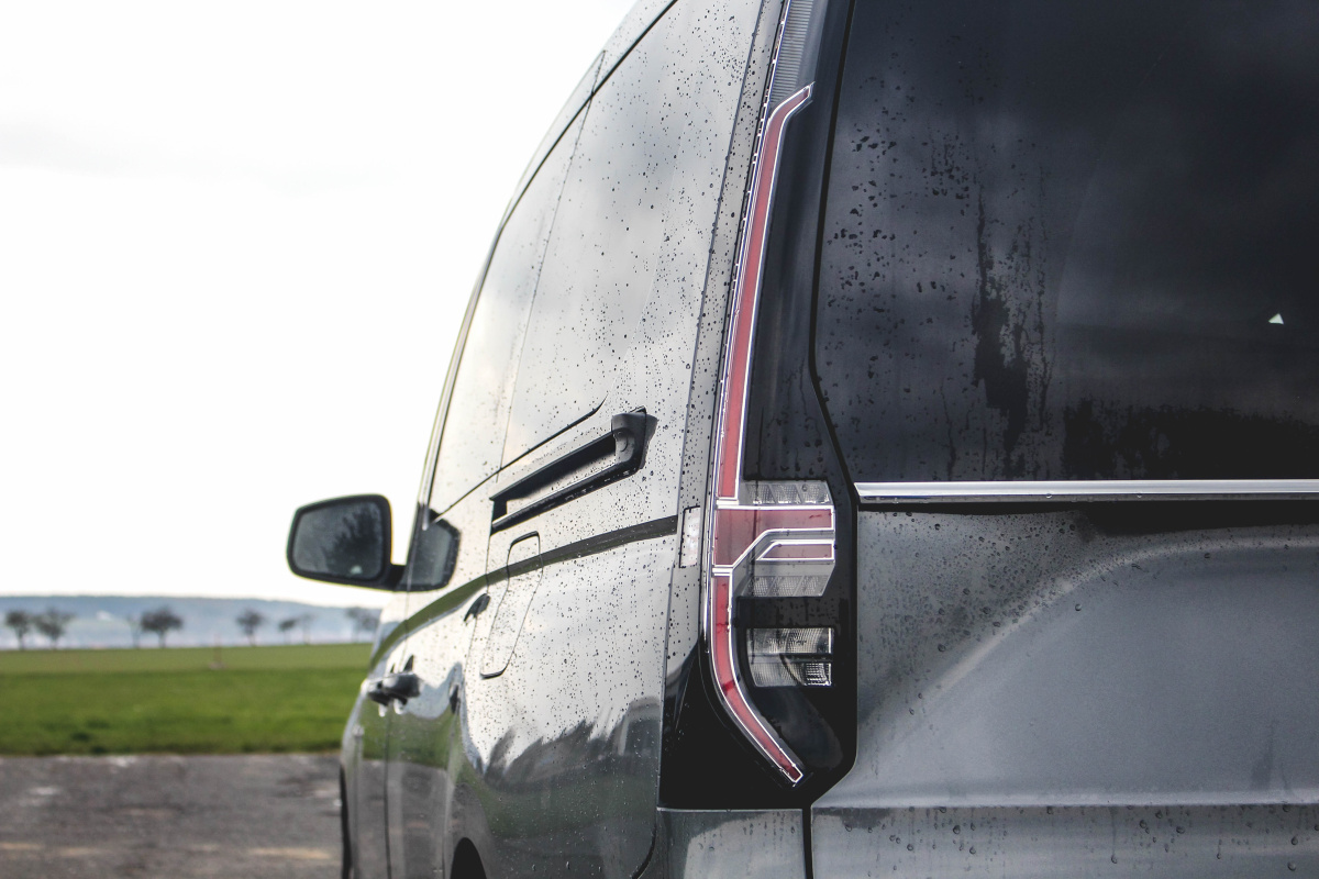 vw-caddy-max-2021-12