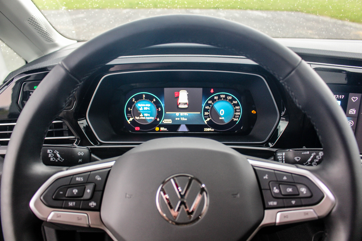 vw-caddy-max-2021-19