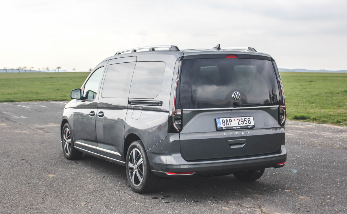 vw-caddy-max-2021-9