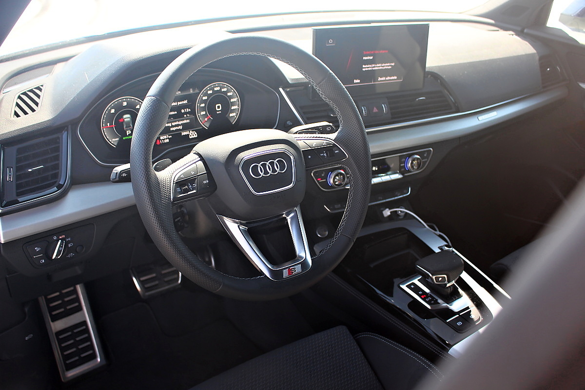 audi-q5-2021-19