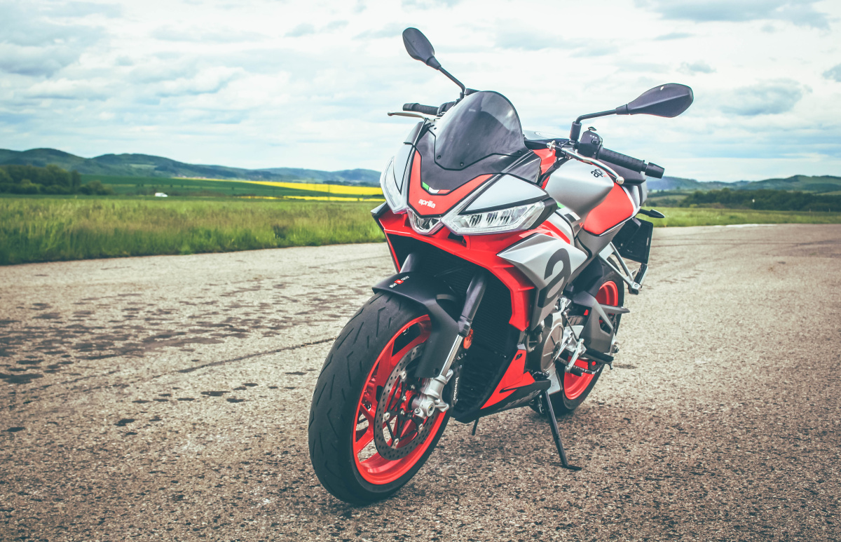 aprilia-tuono-660-2021-4