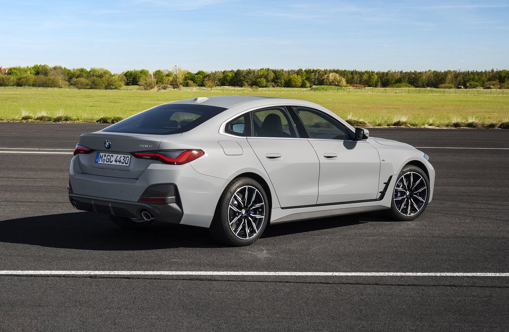 bmw-4-gran-coupe-2021-19
