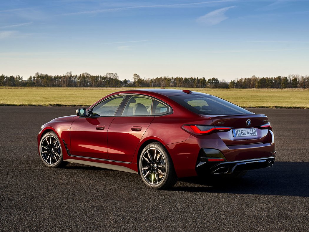 bmw-4-gran-coupe-2021-38