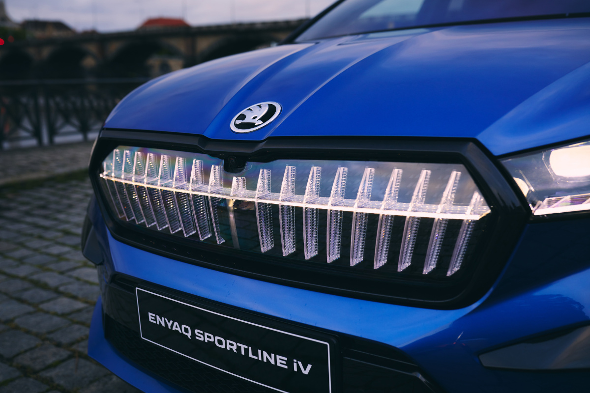 enyaq_sportline_iv_race_blue_48