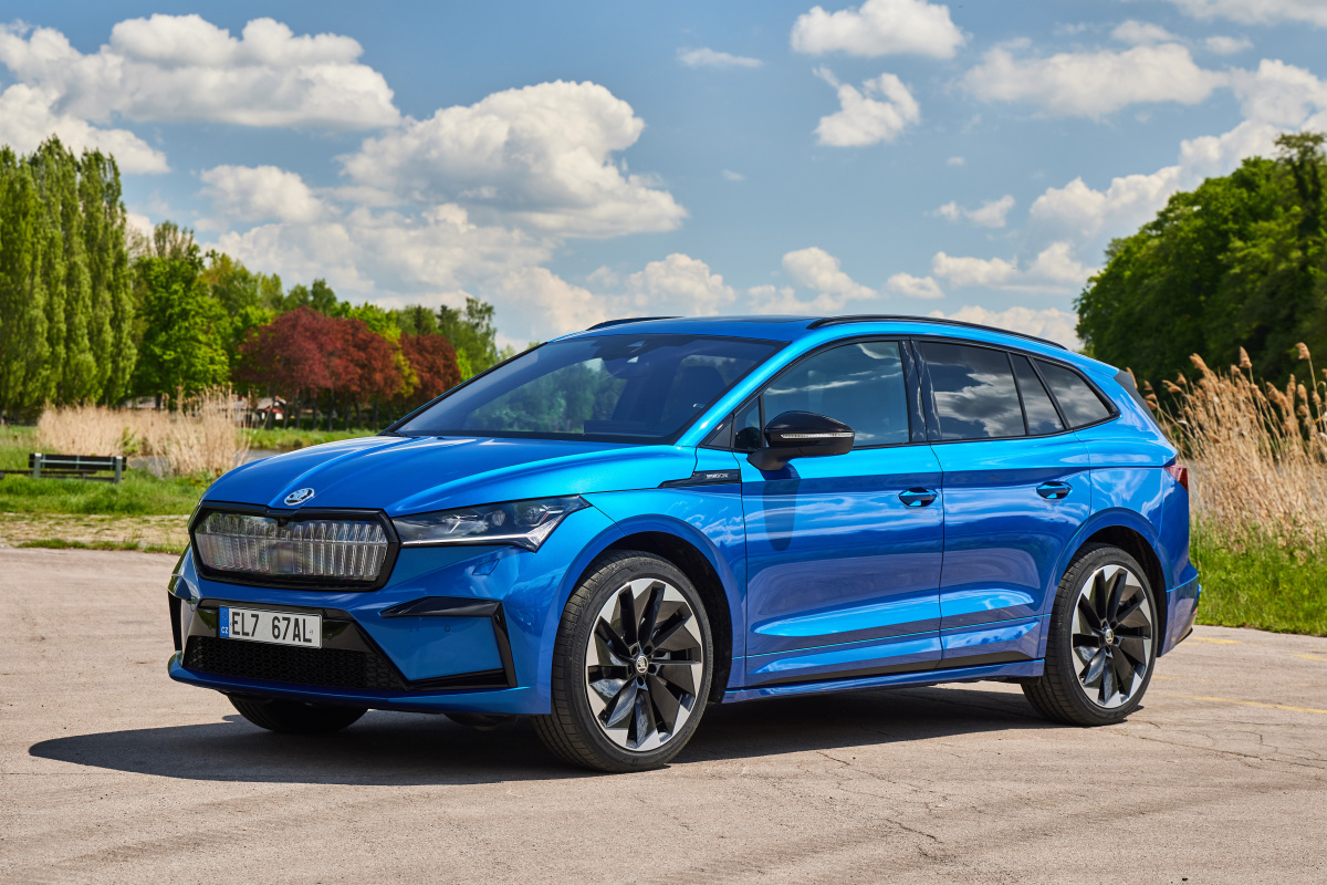 enyaq_sportline_iv_race_blue_68