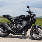 honda-cb1000r-black-edition-11