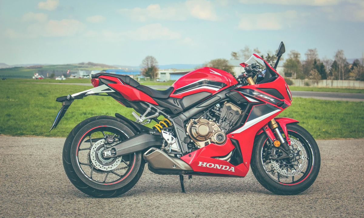 honda-cbr-2021-12