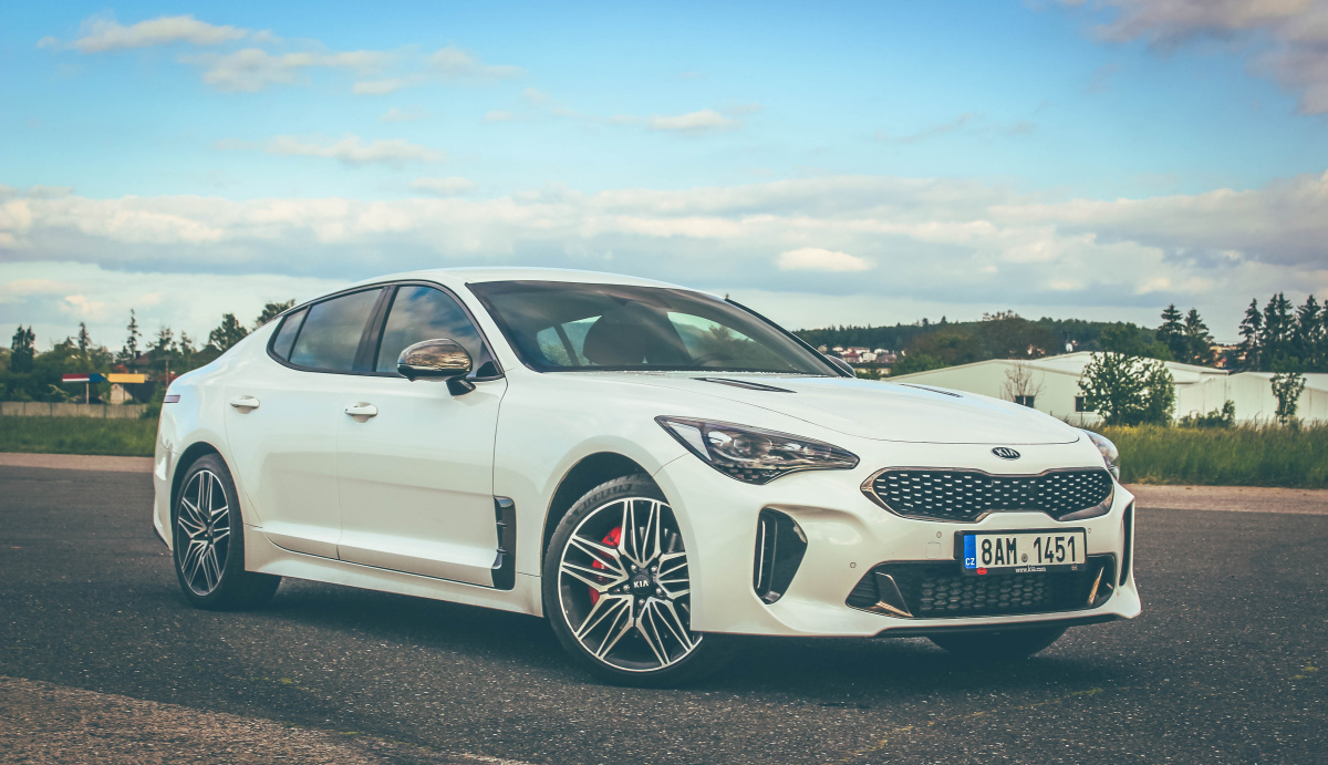 kia-stinger-2021-31