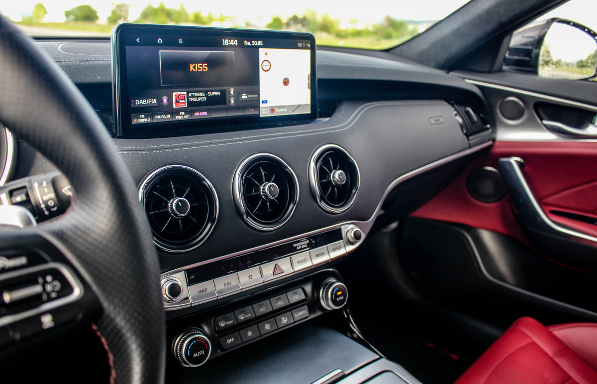 kia-stinger-2021-4