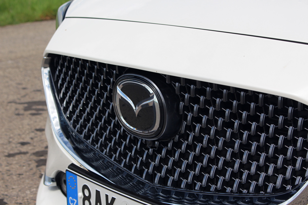 mazda-6-100th-anniversary-2021-10