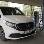 mercedes-benz-eqv-16
