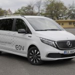mercedes-benz-eqv-2