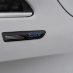 mercedes-benz-eqv-5
