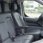 opel-vivaro-e-14