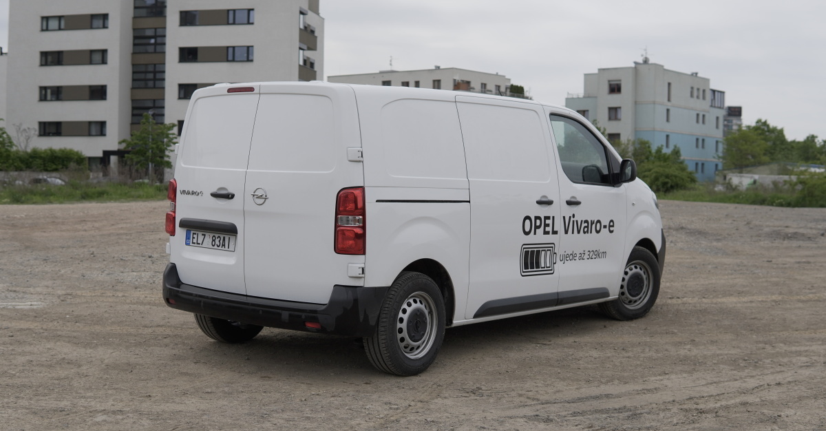 opel-vivaro-e-9