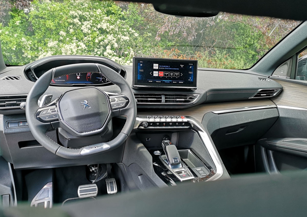 peugeot-5008-25