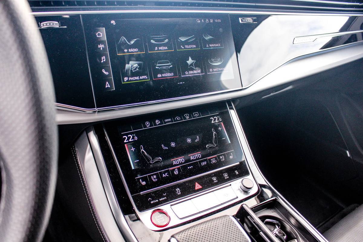 audi-sq7-2021-15