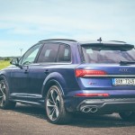 audi-sq7-2021-26