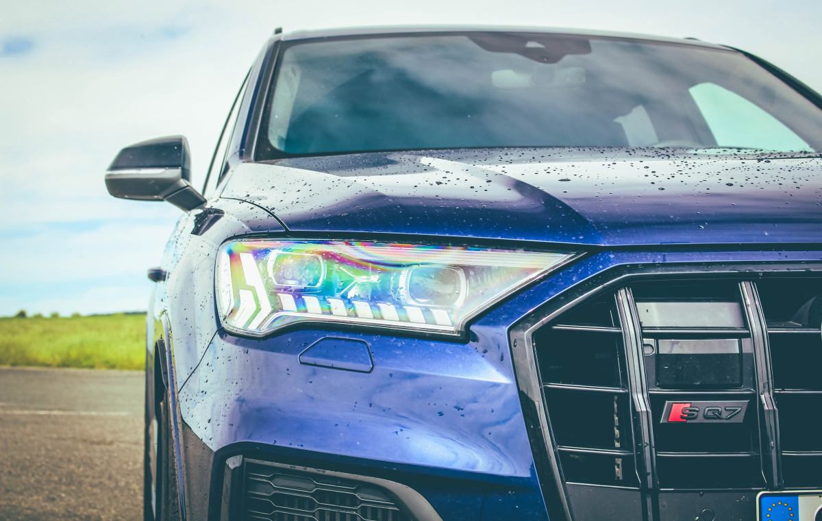 audi-sq7-2021-7