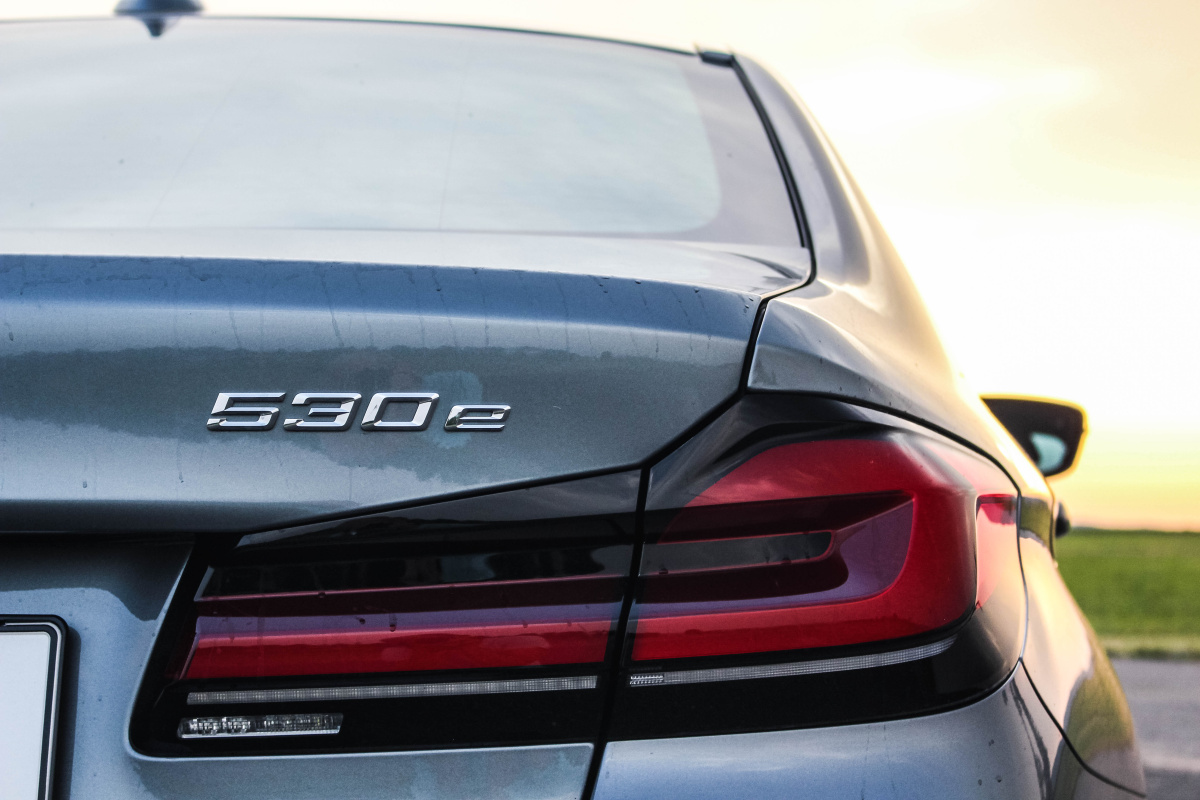 bmw-5-lci-2021-13