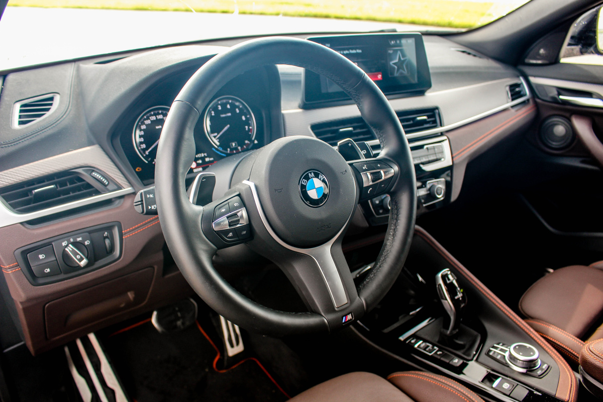 bmw-x2-xdrive20i-edition-m-mesh-14