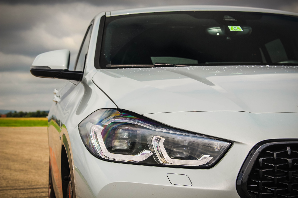 bmw-x2-xdrive20i-edition-m-mesh-7