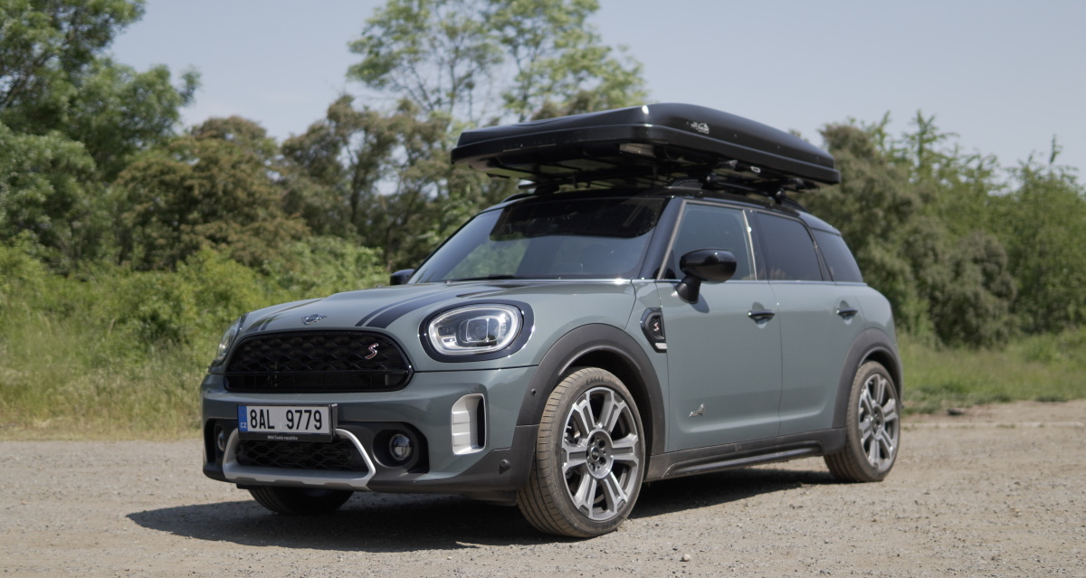 mini-countryman-2021-10