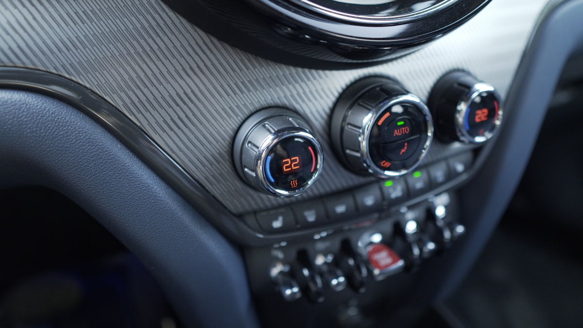 mini-countryman-2021-32
