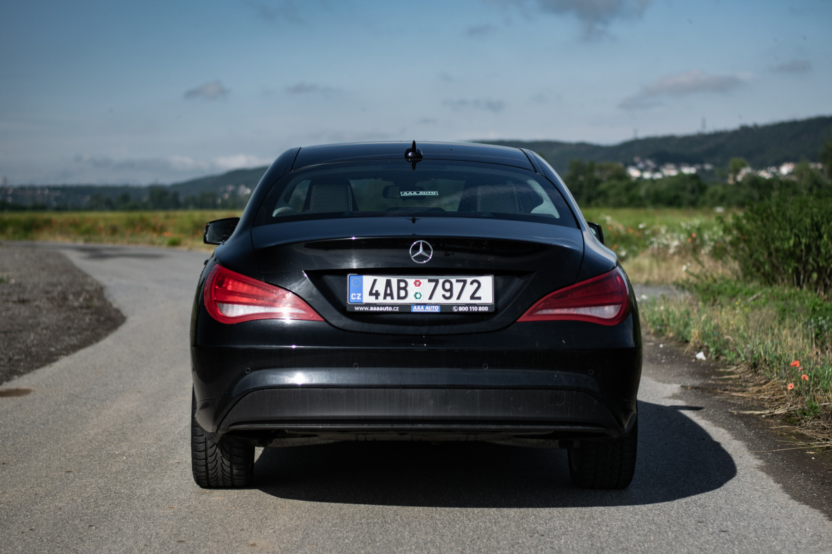 mercedes-benz-cla-2