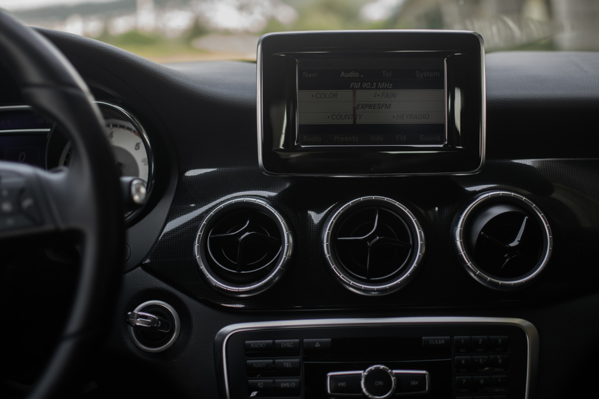 mercedes-benz-cla-27
