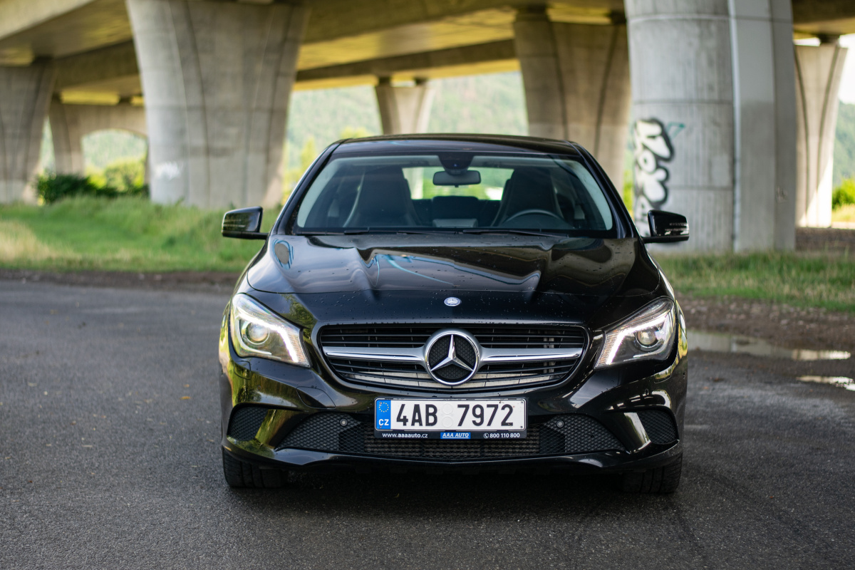 mercedes-benz-cla-4