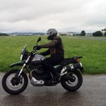 moto-guzzi-v85-tt-travel-centenario-2