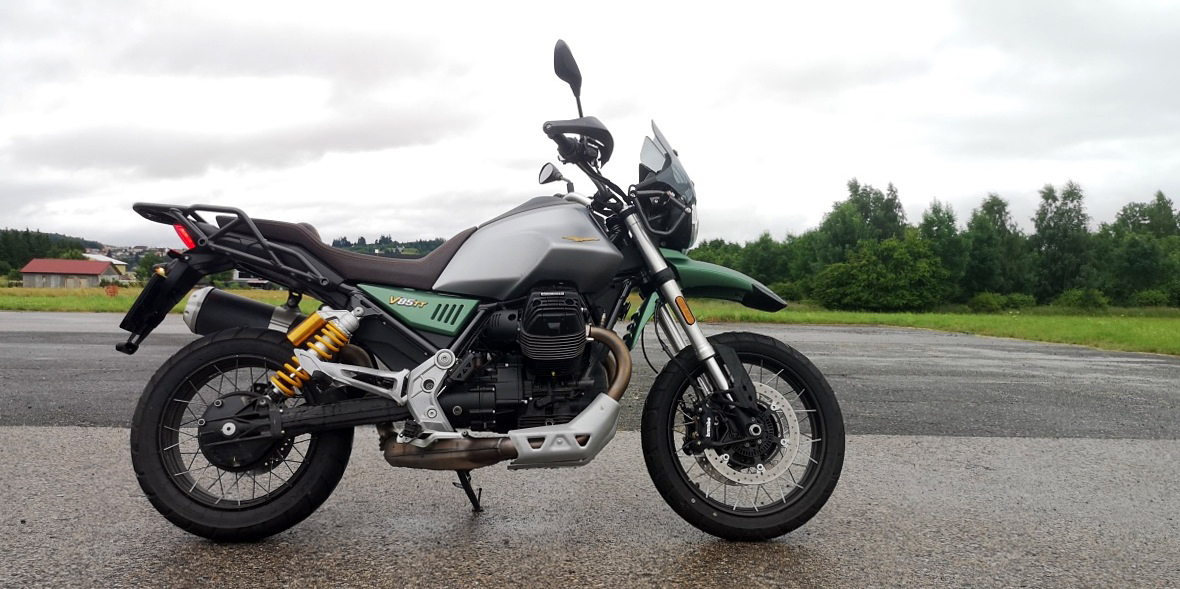 moto-guzzi-v85-tt-travel-centenario-20