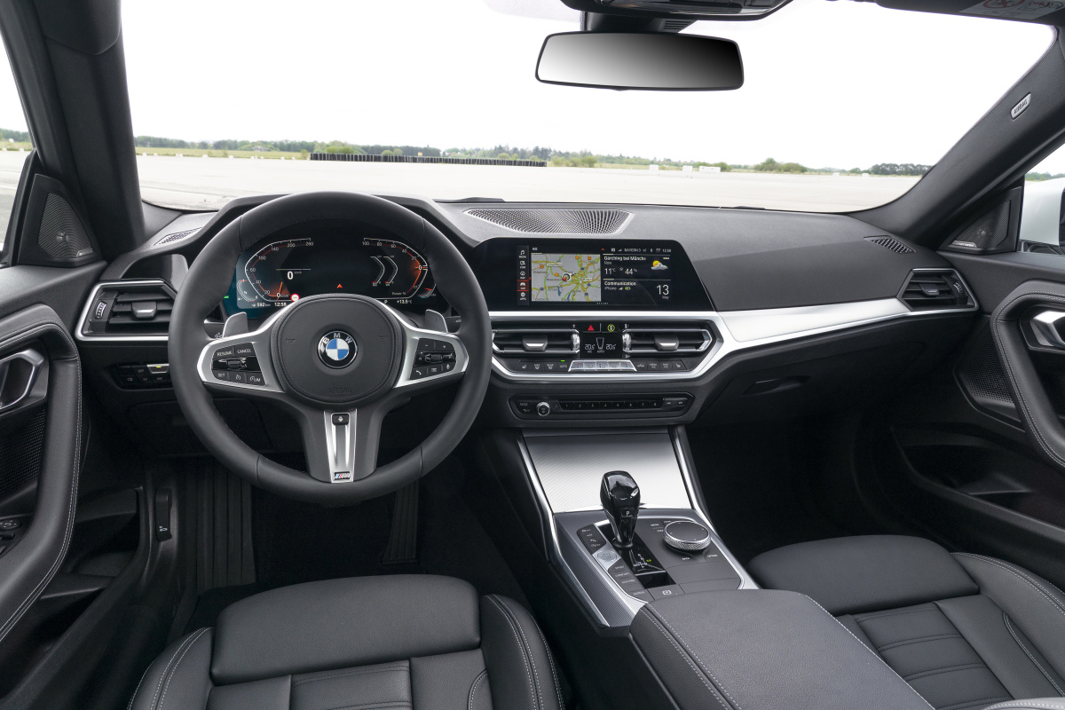 p90428479_highres_the-all-new-bmw-m240