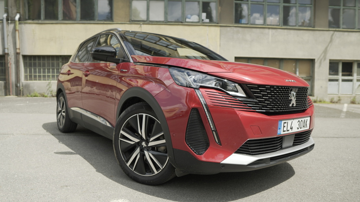 peugeot-3008-hybrid4-2
