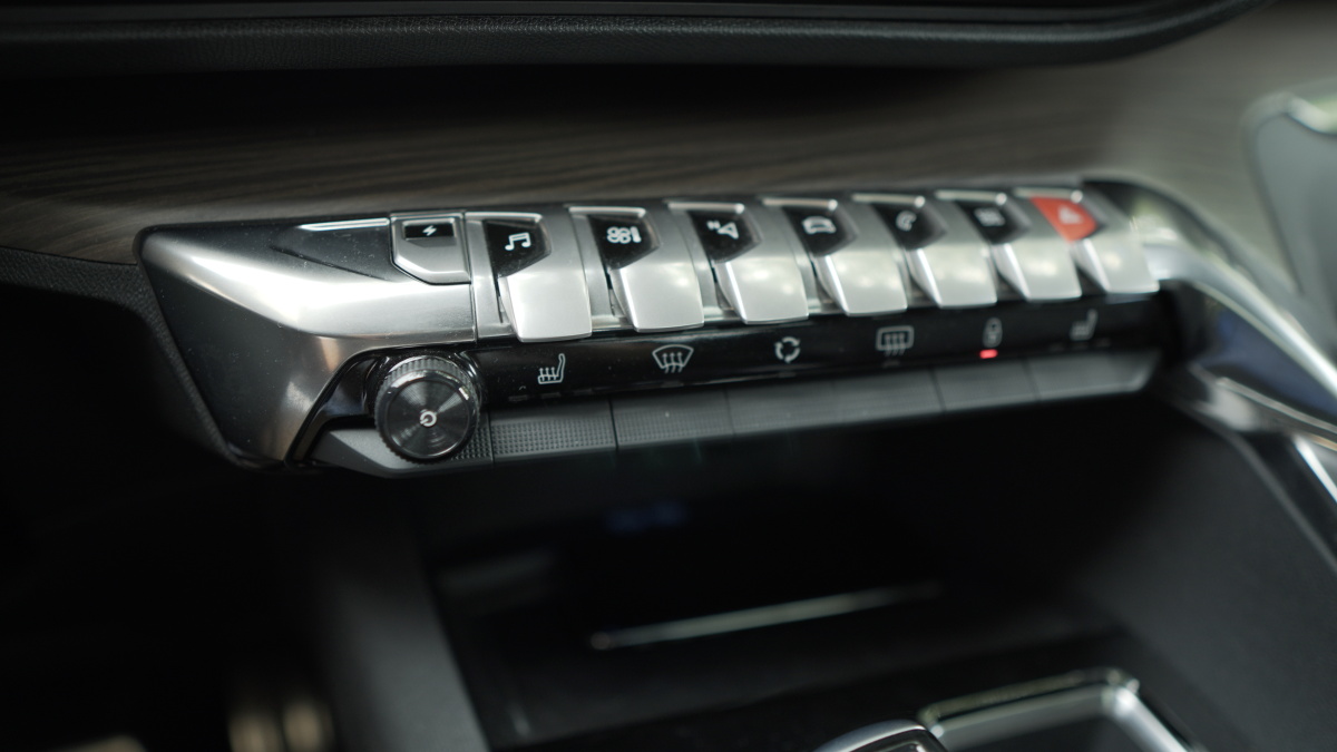 peugeot-3008-hybrid4-20